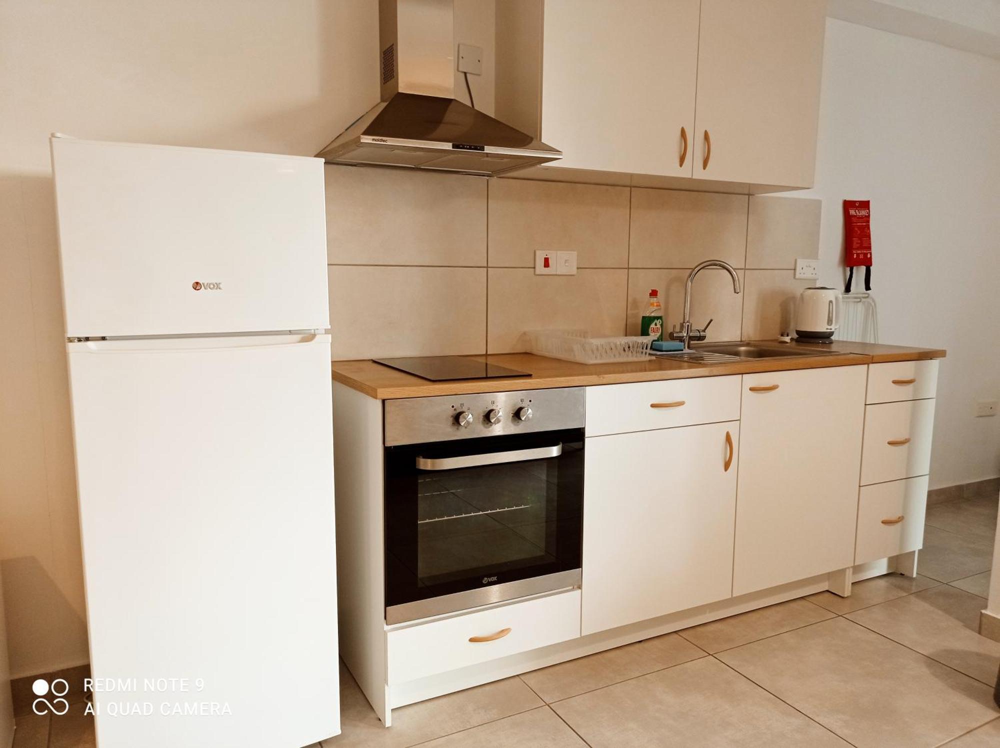 Blue Seaview Appartments 파포스 외부 사진