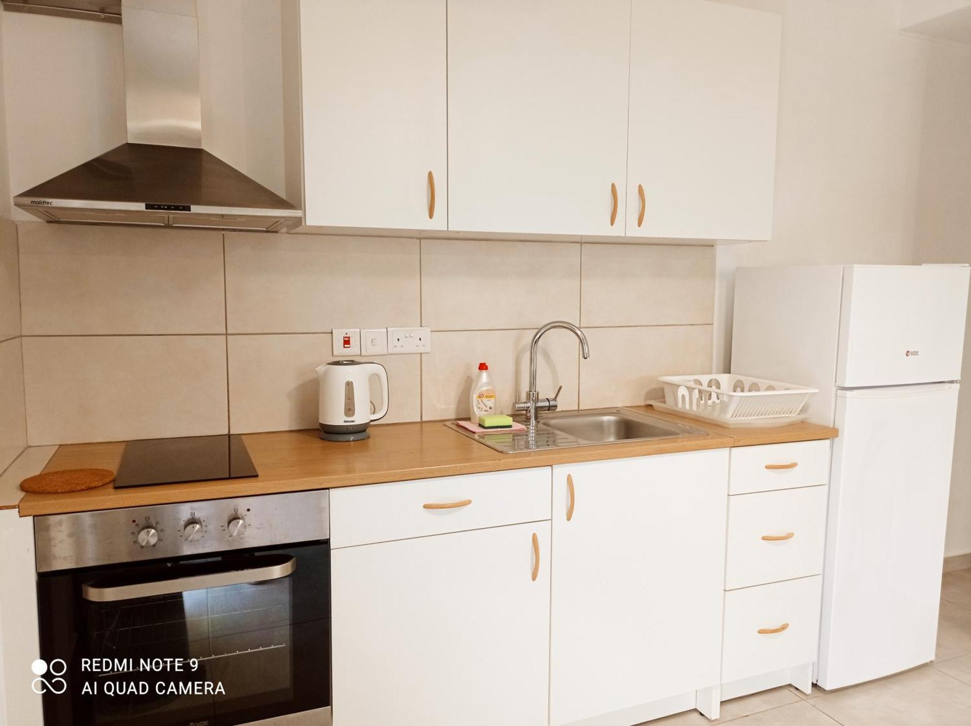 Blue Seaview Appartments 파포스 외부 사진