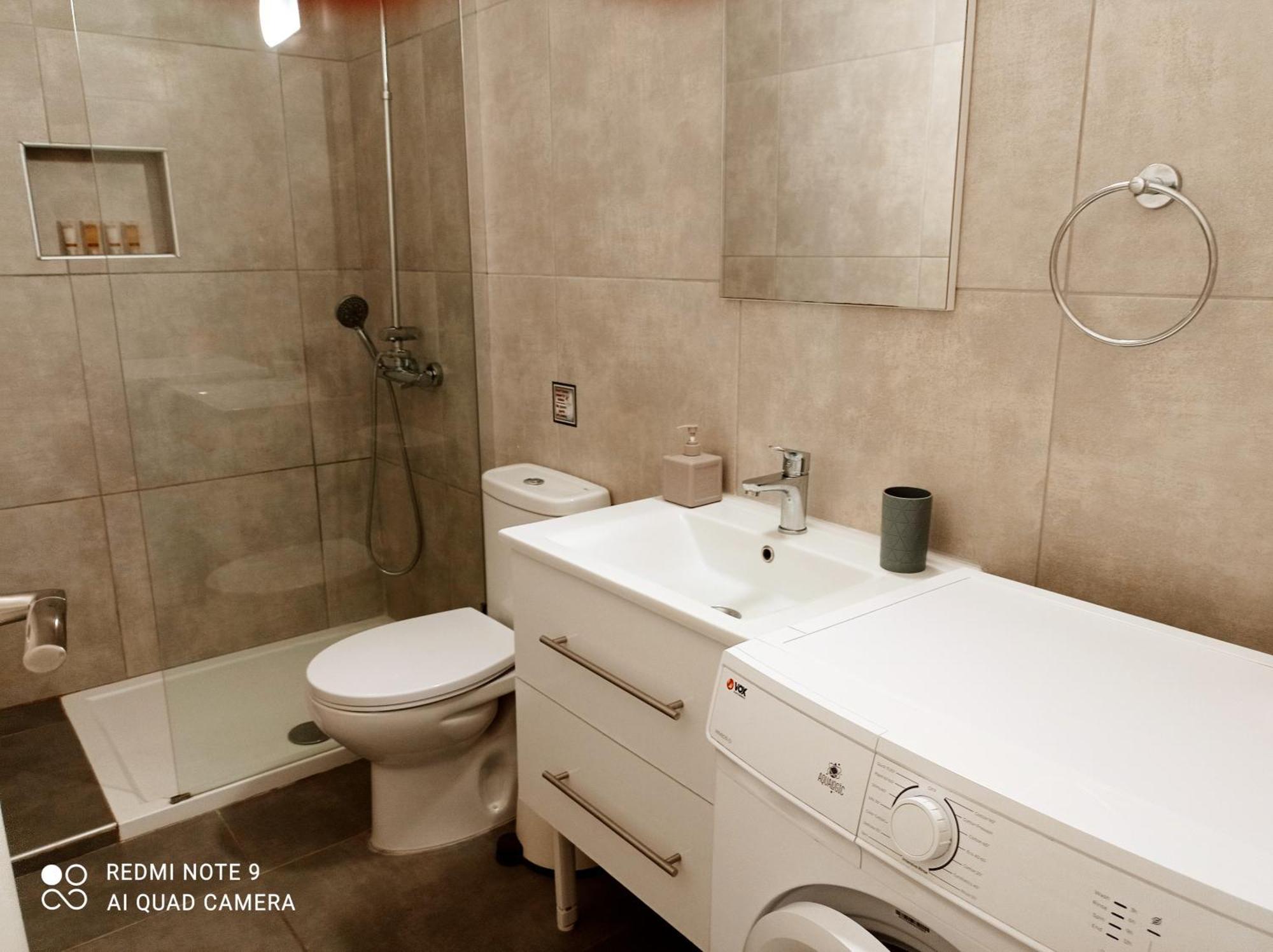 Blue Seaview Appartments 파포스 외부 사진